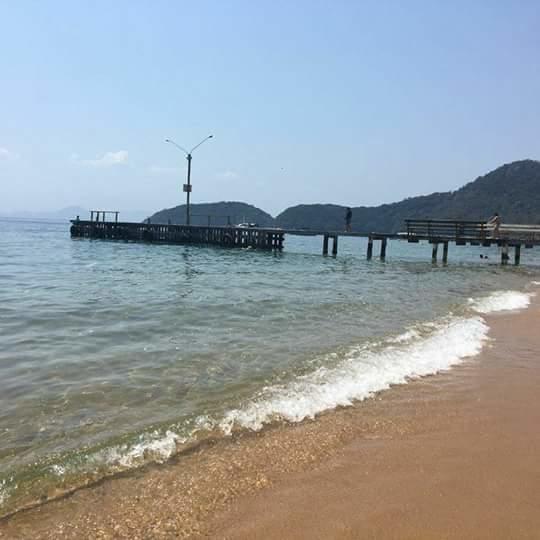 Nena's Suítes Praia de Araçatiba Exterior foto